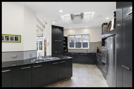 Photo of property in 82 Jubilee Road, Khandallah, Wellington, 6035