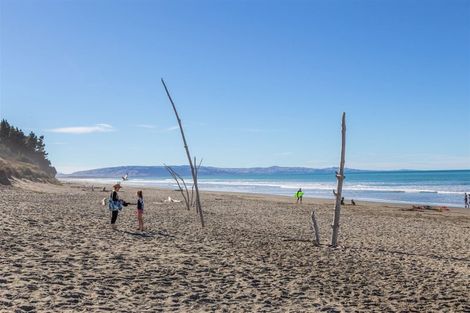 Photo of property in 88 Queens Avenue, Waikuku Beach, 7402