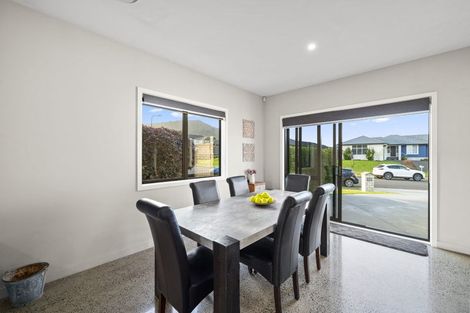 Photo of property in 14 Hamon Place, Pukehangi, Rotorua, 3015