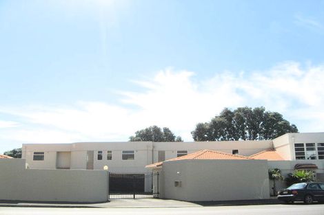 Photo of property in 10/120 Saint Aubyn Street, New Plymouth, 4310
