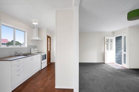 Photo of property in 5a Oleander Place, Bell Block, New Plymouth, 4312