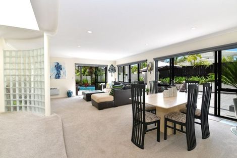 Photo of property in 8 Hobie Court, West Harbour, Auckland, 0618