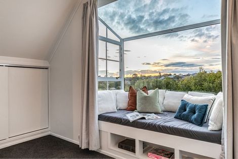 Photo of property in 2/52 Northboro Road, Belmont, Auckland, 0622