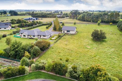 Photo of property in 25 Riverview Lane, Ashhurst, Palmerston North, 4470