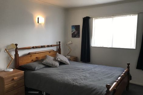 Photo of property in 2/28 Third Avenue, Tauranga, 3110