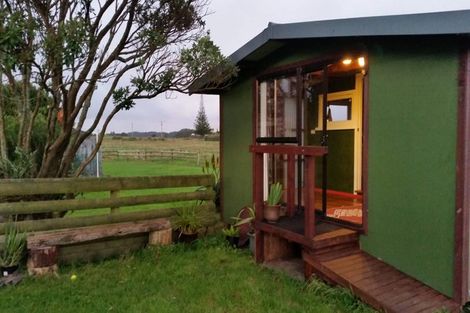 Photo of property in 496 Oaia Road, Muriwai, Waimauku, 0881