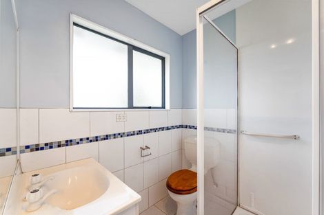 Photo of property in 10 Comeskey Grove, Elderslea, Upper Hutt, 5018