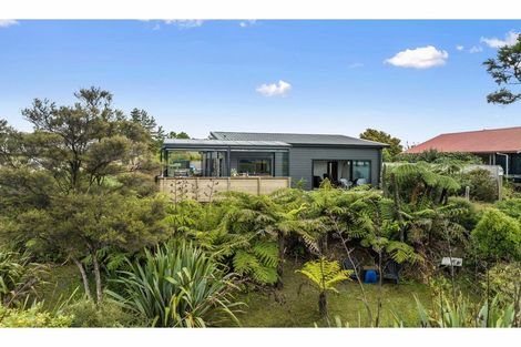 Photo of property in 10 Spinnaker Lane, Mangawhai, 0505