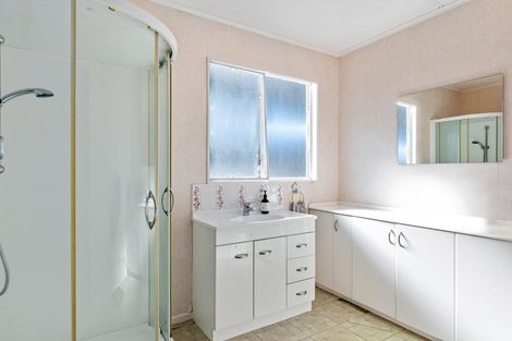 Photo of property in 4 Fairbrother Street, Carterton, 5713