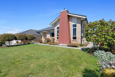 Photo of property in 11 Wesley Avenue, Frankleigh Park, New Plymouth, 4310