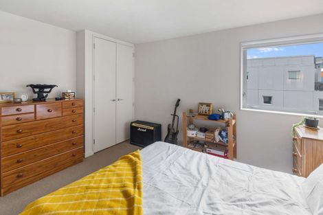 Photo of property in Montreaux Apartments, 7h/164 The Terrace, Wellington Central, Wellington, 6011