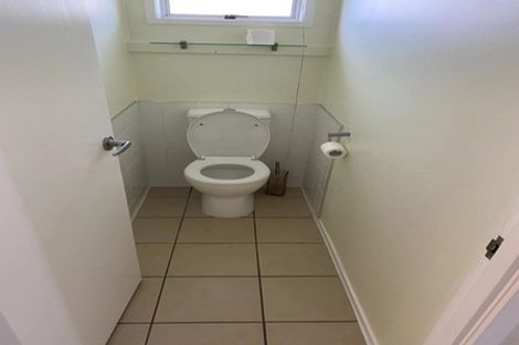 Photo of property in 134 Waimumu Road, Massey, Auckland, 0614