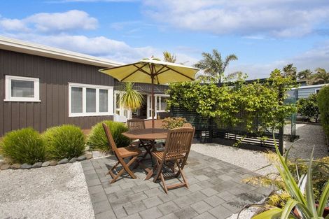 Photo of property in 27a Roretana Drive, Athenree, Katikati, 3177