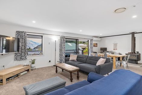 Photo of property in 27 Watts Road, Fernhill, Queenstown, 9300