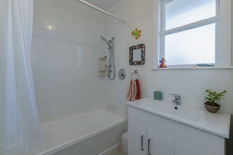 Photo of property in 14 Beatty Street, Levin, 5510