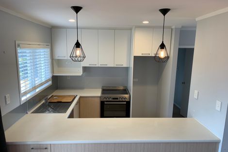 Photo of property in 2/112 Ennis Avenue, Pakuranga Heights, Auckland, 2010