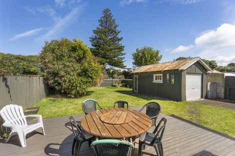 Photo of property in 167 Cornfoot Street, Castlecliff, Whanganui, 4501