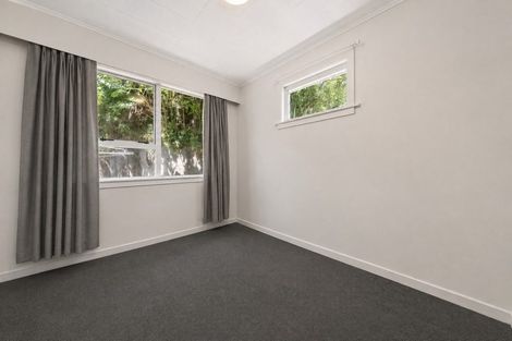 Photo of property in 81 Awanui Street, Merrilands, New Plymouth, 4312