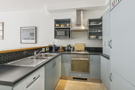 Photo of property in 3/31 Majoribanks Street, Mount Victoria, Wellington, 6011