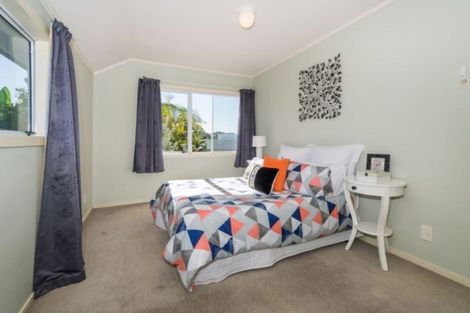 Photo of property in 2/5 Stanley Avenue, Milford, Auckland, 0620