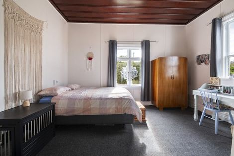 Photo of property in 5 Alexander Street, Ohingaiti, Hunterville, 4785