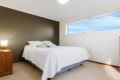 Photo of property in 28 Fern Drive, Halswell, Christchurch, 8025