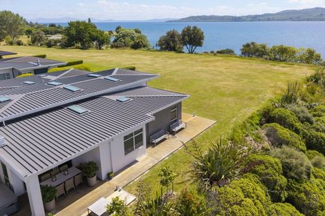 Photo of property in 8 Kuiwai Drive, Rainbow Point, Taupo, 3330