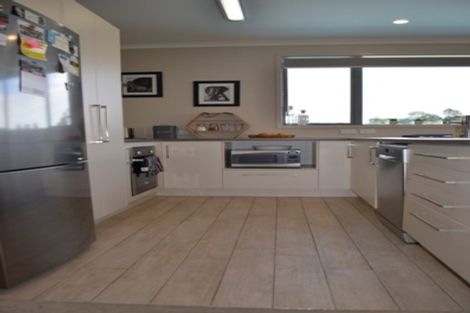 Photo of property in 16 Rochfort Crescent, Pyes Pa, Tauranga, 3112