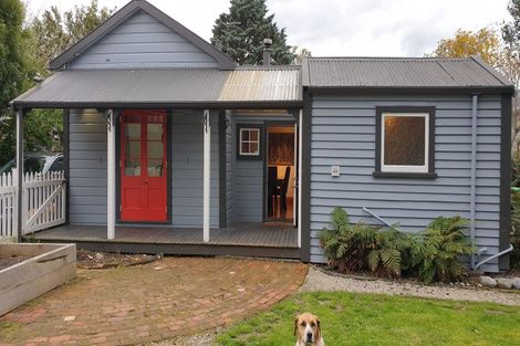 Photo of property in 100 Fox Street, Featherston, 5710