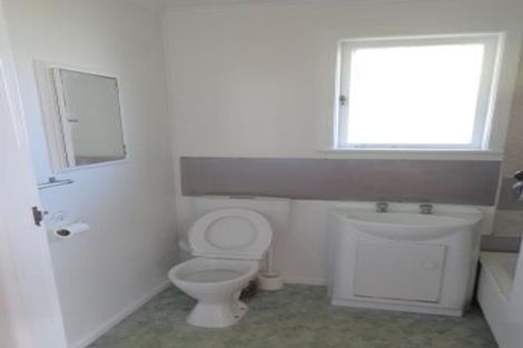 Photo of property in 3/42 Lincoln Road, Henderson, Auckland, 0610