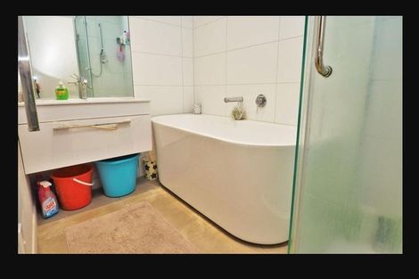 Photo of property in 13 Kaihua Terrace, Mangere Bridge, Auckland, 2022