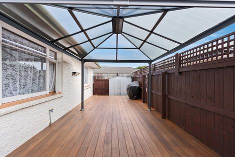 Photo of property in 205 Main North Road, Redwood, Christchurch, 8051