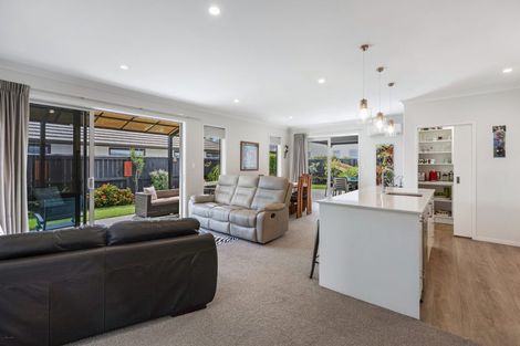 Photo of property in 77 Sandhurst Drive, Papamoa Beach, Papamoa, 3118