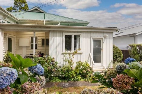 Photo of property in 23 Woodford Road, Mount Eden, Auckland, 1024