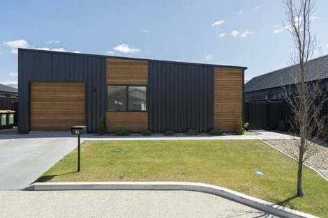 Photo of property in 10 Dawkins Street, Cromwell, 9310
