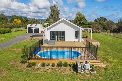 Photo of property in 49 Wakefield Road, Levin, 5571