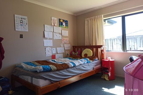 Photo of property in 5 Acton Vale, Rototuna North, Hamilton, 3210