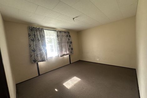 Photo of property in 2/15 Barneys Farm Road, Clendon Park, Auckland, 2103