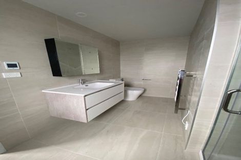 Photo of property in 32b Potter Avenue, Northcote, Auckland, 0627