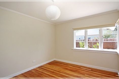 Photo of property in 42 Mckenzie Street, Levin, 5510