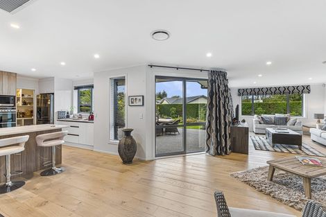 Photo of property in 2 Lamont Place, Waikanae, 5036