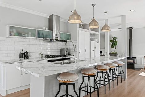 Photo of property in 5 Kotare Street, Fendalton, Christchurch, 8041