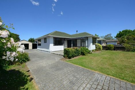 Photo of property in 10 Larch Place, Casebrook, Christchurch, 8051