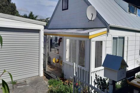 Photo of property in 104 Tauhinu Road, Miramar, Wellington, 6022