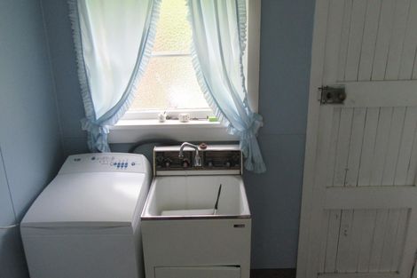 Photo of property in 28 Leonard Street, Waimate, 7924