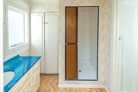 Photo of property in 98 Cornfoot Street, Castlecliff, Whanganui, 4501