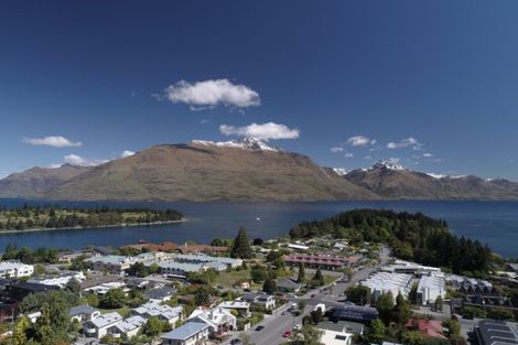 Photo of property in 8 Kent Street, Queenstown, 9300