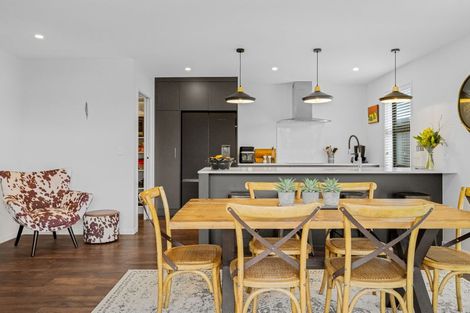 Photo of property in 9 Pahiki Crescent, Levin, 5510