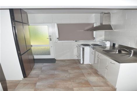 Photo of property in 2/93 Victoria Street, Cambridge, 3434