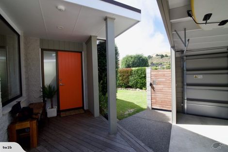 Photo of property in 30 Laing Crescent, Heathcote Valley, Christchurch, 8022